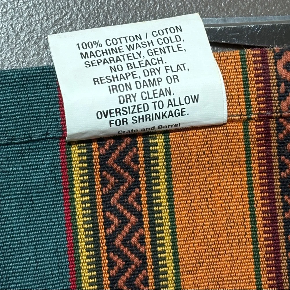 Crate & Barrel San Miguel Cotton Jacquard Table Runner Southwestern 84